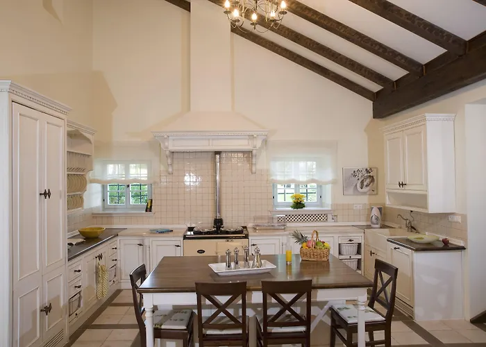 Heritage Martinis Marchi Hotel