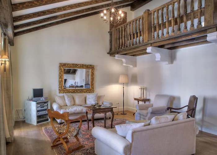 Heritage Martinis Marchi Hotel Maslinica