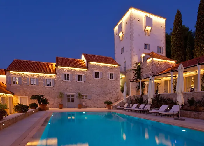 Heritage Martinis Marchi Hotel Maslinica