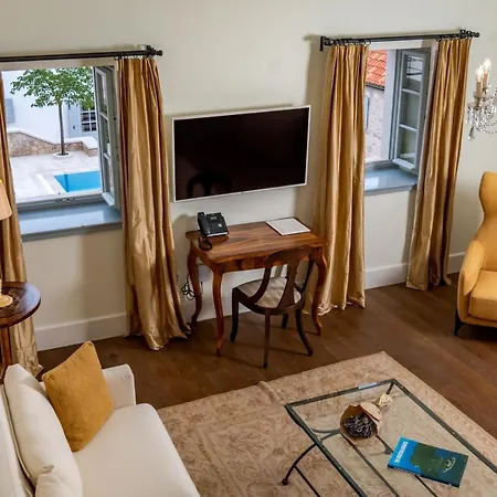 Heritage Martinis Marchi Hotel 5*